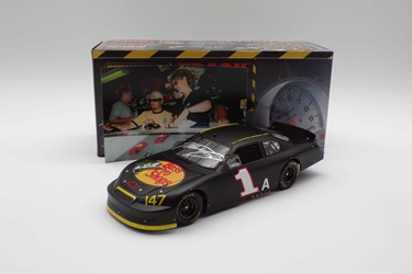 ** With Picture of Driver Autographing Diecast ** Martin Truex Jr. Autographed 2006 #1 Bass Pro Shops / Track Tested 1:24 Nascar Diecast ** With Picture of Driver Autographing Diecast ** Martin Truex Jr. Autographed 2006 #1 Bass Pro Shops / Track Tested 1:24 Nascar Diecast