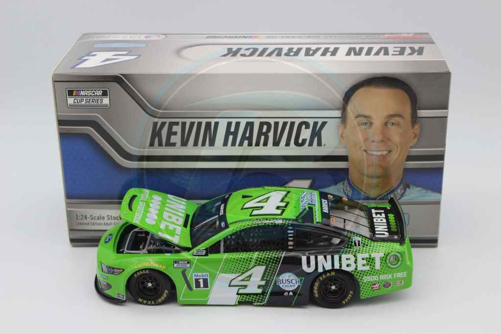 KEVIN HARVICK #4 RHEEM CHASING A CURE 1/64 ACTION LIONEL 2021 FORD