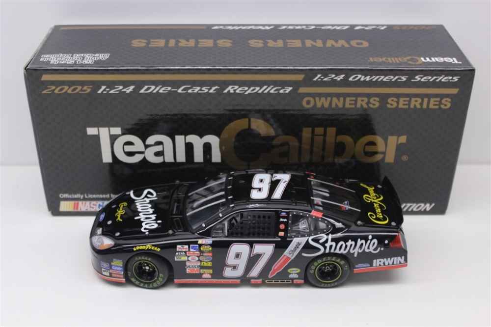DODGE: A Limited Edition Team Caliber, Owners Series 1:24 scale die DODGE: A Limited Edition Team Caliber, Owners Series 1:24 scale die