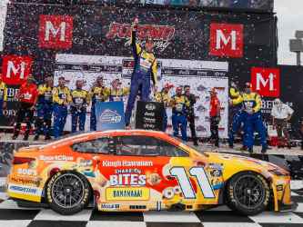 *Preorder* Denny Hamlin 2026 Shake em Bites Pocono 6.14.26 Race Win 1:24 Elite Nascar Diecast Denny Hamlin, Nascar Diecast, 2026 Nascar Diecast, 1:24 Scale Diecast, pre order diecast, Elite