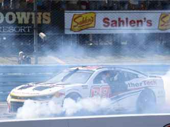 *Preorder* Shane Van Gisbergen Autographed  2025 Weathertech Watkins Glen 8/10/25 Race Win 1:24 Nascar Diecast - FOIL NUMBER CAR Shane Van Gisbergen, Nascar Diecast, 2025 Nascar Diecast, 1:24 Scale Diecast, Autographed