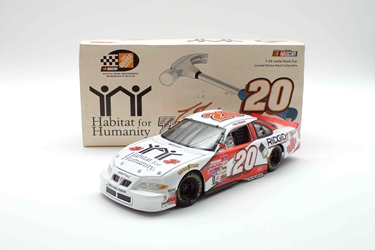 Tony Stewart 1999 Home Depot / Habitat For Humanity 1:24 Racing Collectables Diecast Bank Tony Stewart 1999 Home Depot / Habitat For Humanity 1:24 Racing Collectables Diecast Bank 